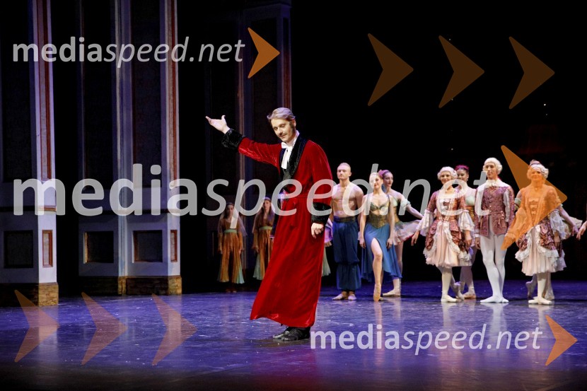 Hrestač, jubilejna stota izvedba, SNG Maribor