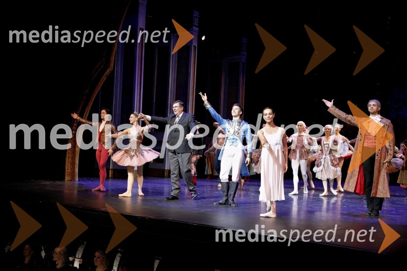  Ionut Dinita, baletni plesalec;  Tetiana Svetlična, baletna plesalka;  Simon Robinson, dirigent;  Ion Breahna, baletni plesalec;  Catarina de Meneses, baletna plesalka;  Lucio Mautone, baletni plesalecHrestač, jubilejna stota izvedba, SNG Maribor