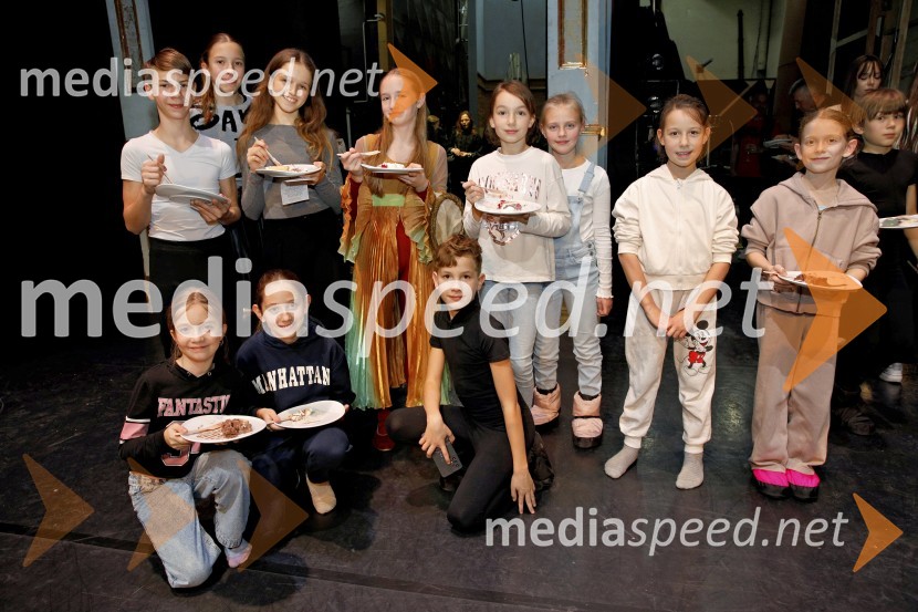 Hrestač, jubilejna stota izvedba, SNG Maribor