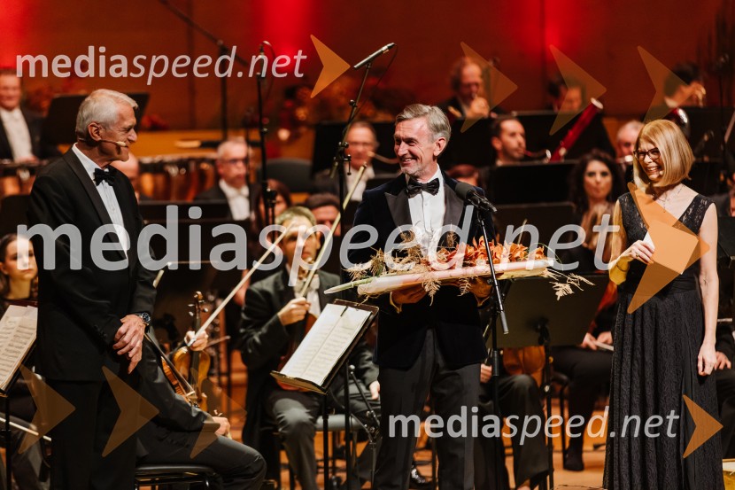  Slobodan Sibinčič , generalni sekretar Evropskega združenja poslovnih medijev, predsednik sveta Managerskih koncertov, Švedski generalni častni konzul;  Marko  Lukić, lastnik in direktor družbe Lumar IG;  Eva Longyka Marušič, voditeljica31. managerski koncert