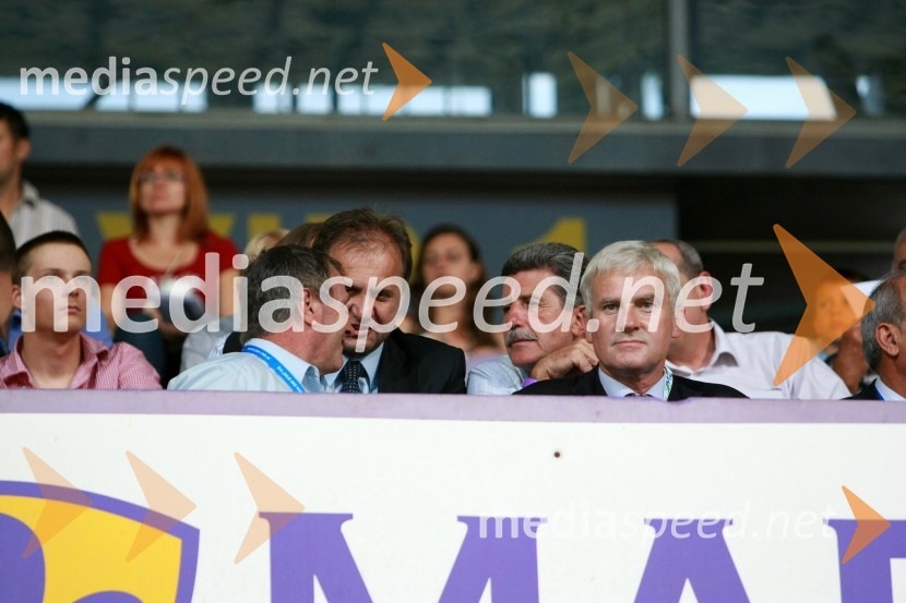 Ivan Simič, predsednik Nogometne zveze Slovenije, Drago Cotar, predsednik uprave Zavarovalnice Maribor in predsednik NK Maribor, ... in ...Povratna tekma 2. kroga kvalifikacij za Ligo prvakov, NK Maribor - FC Wit Georgia