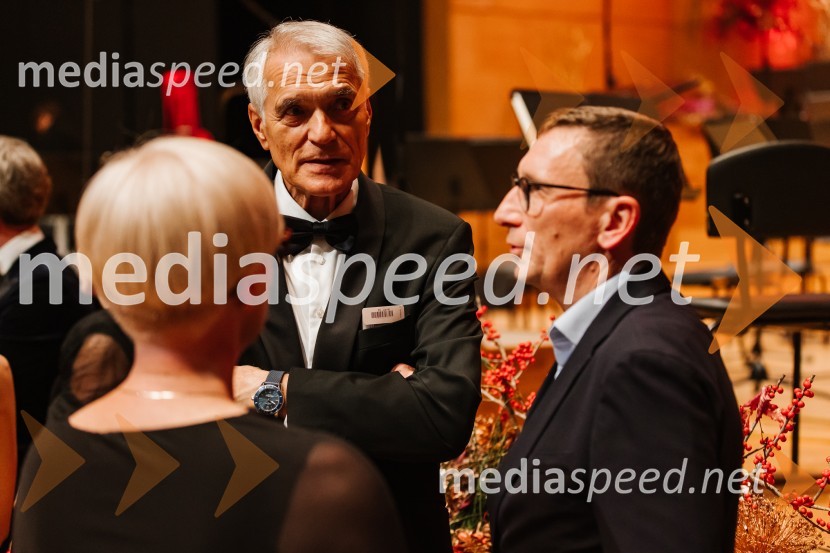  Slobodan Sibinčič , generalni sekretar Evropskega združenja poslovnih medijev, predsednik sveta Managerskih koncertov, Švedski generalni častni konzul;  ... 31. managerski koncert