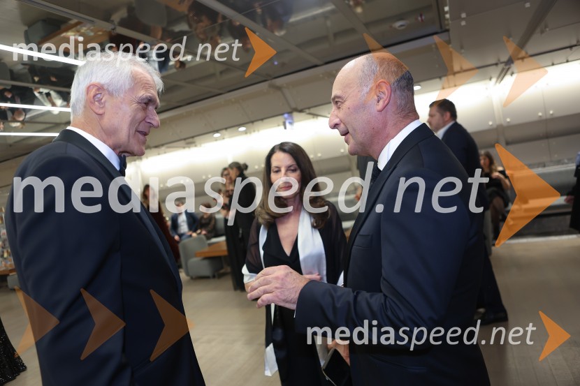  Slobodan Sibinčič , generalni sekretar Evropskega združenja poslovnih medijev, predsednik sveta Managerskih koncertov, Švedski generalni častni konzul;  Katja Dolenc Batagelj, izvršna dirketorica trženja, Postojnska jama;  Marjan  Batagelj, predsednik upravnega odbora, Postojnska jama31. managerski koncert