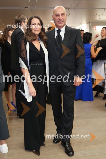  Katja Dolenc Batagelj, izvršna dirketorica trženja, Postojnska jama;  Marjan  Batagelj, predsednik upravnega odbora, Postojnska jama31. managerski koncert