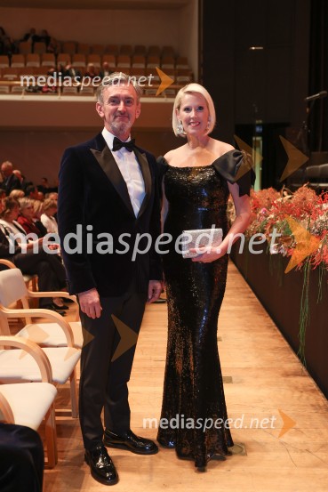  Marko  Lukić, lastnik in direktor družbe Lumar IG;  Petra Juvančič, izvršna direktorica, Združenje Manager31. managerski koncert