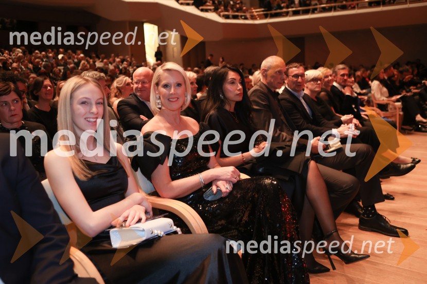  Kaja Juvančič;  Petra Juvančič, izvršna direktorica, Združenje Manager31. managerski koncert