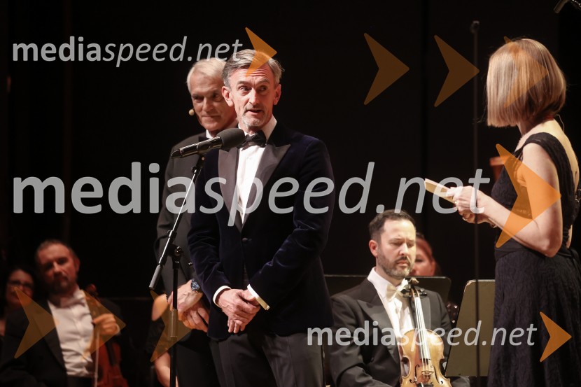  Slobodan Sibinčič , generalni sekretar Evropskega združenja poslovnih medijev, predsednik sveta Managerskih koncertov, Švedski generalni častni konzul;  Marko Lukić, lastnik in direktor družbe Lumar IG31. managerski koncert