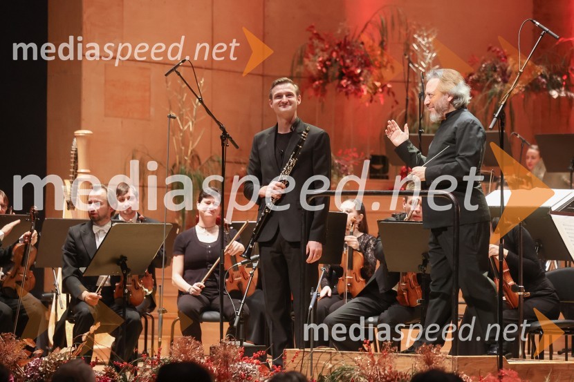  Blaž Šparovec, klarinet;  George Pehlivanian, dirigent31. managerski koncert