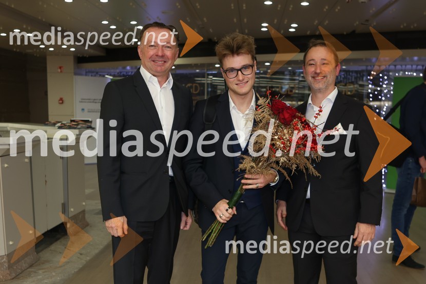  Boštjan Šifrar, Sibo G;  Leon Ravnikar, kitara;  ... 31. managerski koncert