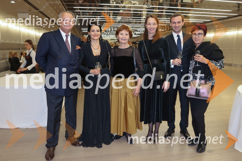  Anton Papež, globalni vodja in soustanovitelj podjetja Interenergo;  ... ;  ... ;  ... ;  ... ;  ... 31. managerski koncert