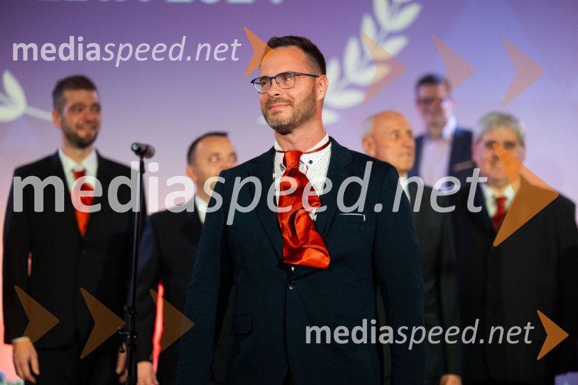  Dejan  Fabčič, slovenski paraolimpijec, parakajakašParašportnik leta 2024