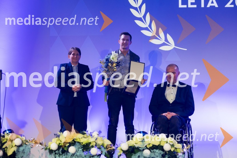  Maja Bobnar, podpredsednica, Zveza za šport invalidov Slovenije;  Žiga Koščak, Petrol;  Gregor Gračner, vodja športa, Zveza paraplegikov SlovenijeParašportnik leta 2024