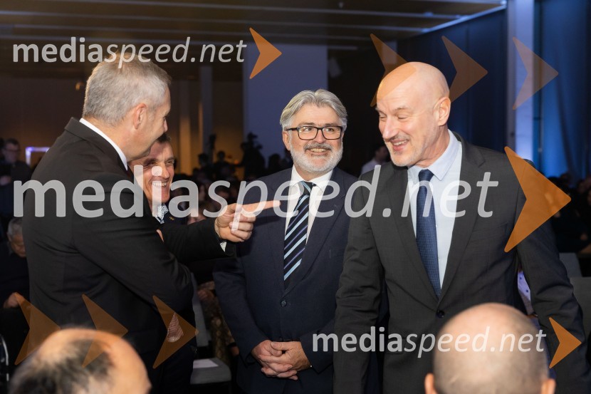  ... ; mag. Dejan  Židan, državni sekretar na Ministrstvu za gospodarstvo, turizem in šport;  Roman Jakič, nekdanji slovenski obrambni minister; vodja reprezentance, Smučanje invalidov;  ... Parašportnik leta 2024