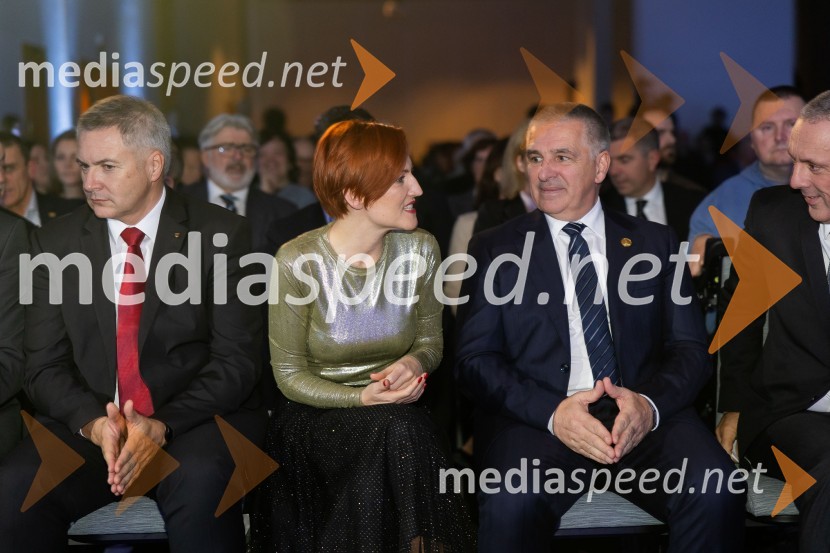 mag. Dejan  Židan, državni sekretar na Ministrstvu za gospodarstvo, turizem in šport; dr. Asta Vrečko, ministrica za kulturo;  Marko Lotrič, predsednik, Državni svetParašportnik leta 2024