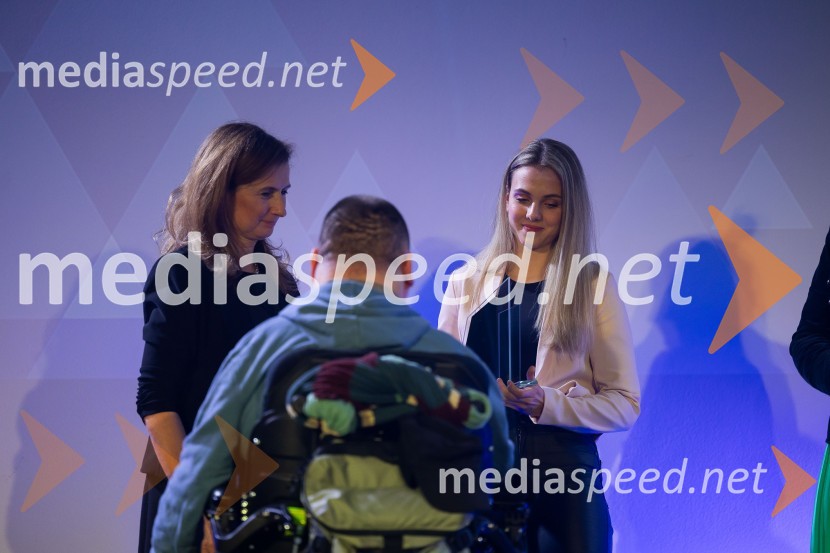  Mojca Leskovar, predsednica uprave, Thermana Laško;  Pia CesarParašportnik leta 2024