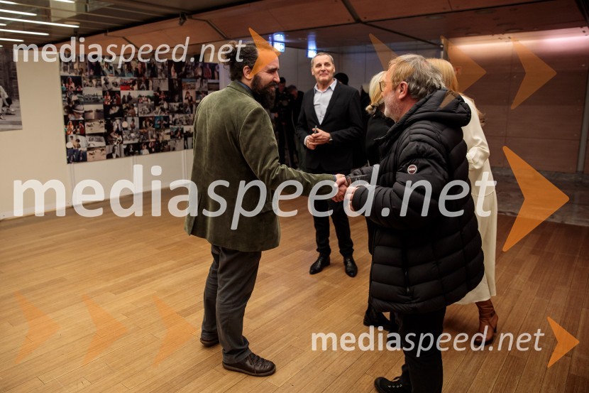   Jure Novak, generalni direktor, Cankarjev dom;  Bojan Emeršič, igralecBabica gre na jug, svečana premiera digitalizirane klasike in poklon Vinciju Vogueu Anžlovarju