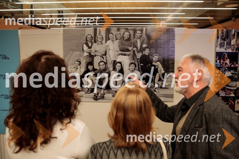 Babica gre na jug, svečana premiera digitalizirane klasike in poklon Vinciju Vogueu Anžlovarju