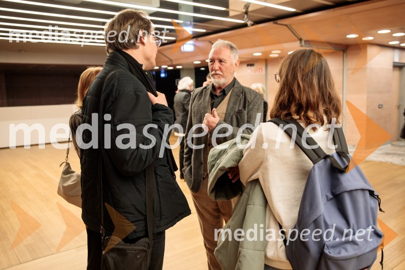 Babica gre na jug, svečana premiera digitalizirane klasike in poklon Vinciju Vogueu Anžlovarju