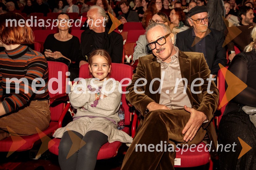  ... ;  Aljoša Rebolj, fotografBabica gre na jug, svečana premiera digitalizirane klasike in poklon Vinciju Vogueu Anžlovarju