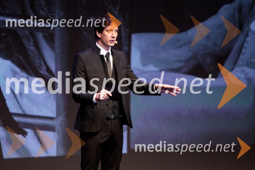  Jurij Drevenšek, igralecBabica gre na jug, svečana premiera digitalizirane klasike in poklon Vinciju Vogueu Anžlovarju