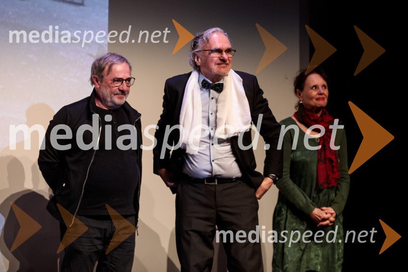  Bojan Emeršič, igralec;  ... ;  Draga Potočnjak, igralka in pisateljicaBabica gre na jug, svečana premiera digitalizirane klasike in poklon Vinciju Vogueu Anžlovarju