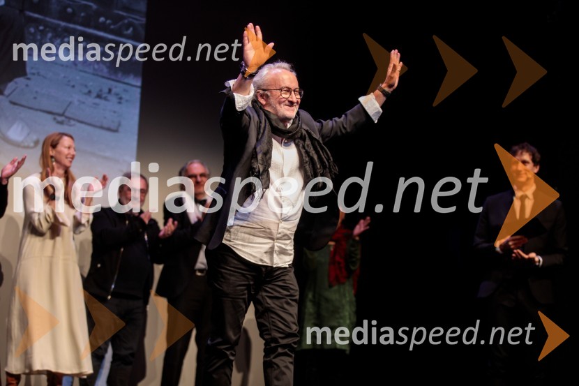  Peter Bratuša, režiserBabica gre na jug, svečana premiera digitalizirane klasike in poklon Vinciju Vogueu Anžlovarju