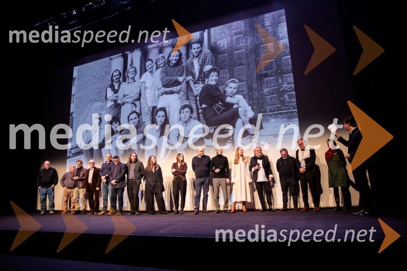 Babica gre na jug, svečana premiera digitalizirane klasike in poklon Vinciju Vogueu Anžlovarju