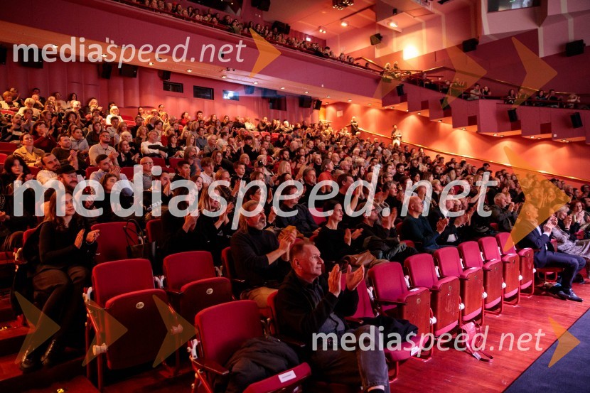 Babica gre na jug, svečana premiera digitalizirane klasike in poklon Vinciju Vogueu Anžlovarju