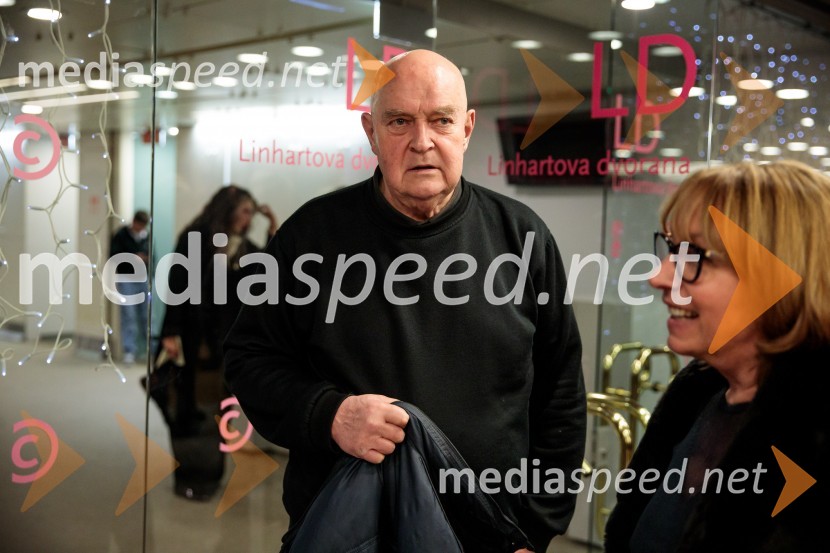  Marko  Derganc, igralec in pisateljBabica gre na jug, svečana premiera digitalizirane klasike in poklon Vinciju Vogueu Anžlovarju