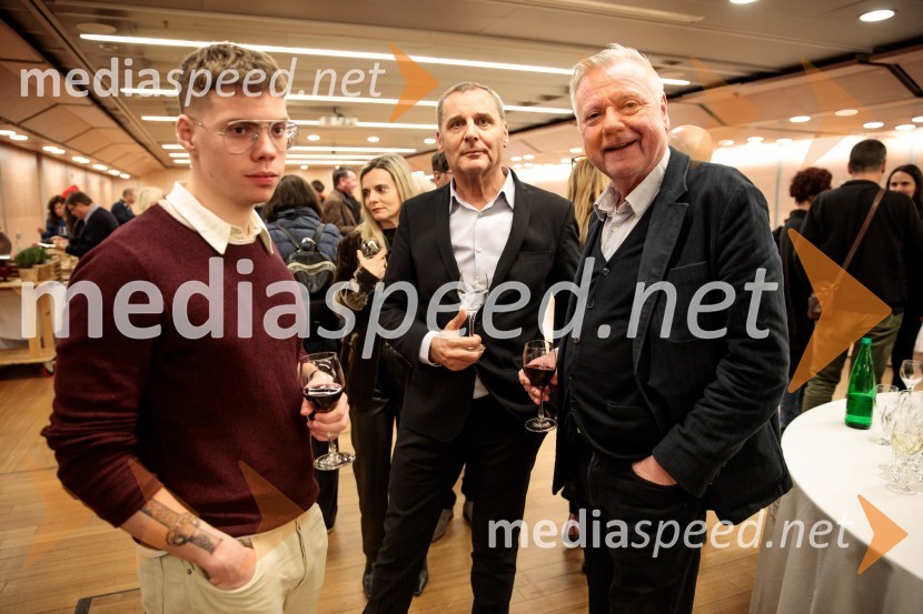  ... ;  Danilo Rošker, direktor SNG Maribor;  Staš Ravter, direktor SNG Opera in balet LjubljanaBabica gre na jug, svečana premiera digitalizirane klasike in poklon Vinciju Vogueu Anžlovarju