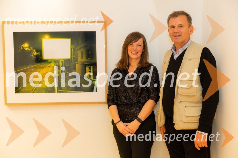  Tina peček, v.d. direktorja, Rokodelski center Ribnica;  Borut Krajnc, fotografStanje stvari / State of Affairs, odprtje razstave v Galeriji Miklova hiša