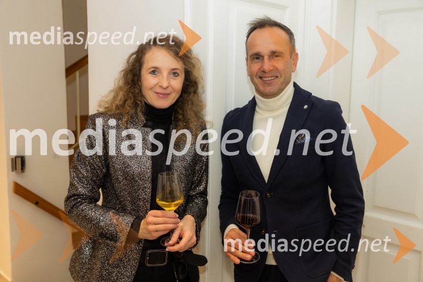  Polona Lovšin, vodja komunikacij, Riko d.o.o.;  ... Stanje stvari / State of Affairs, odprtje razstave v Galeriji Miklova hiša