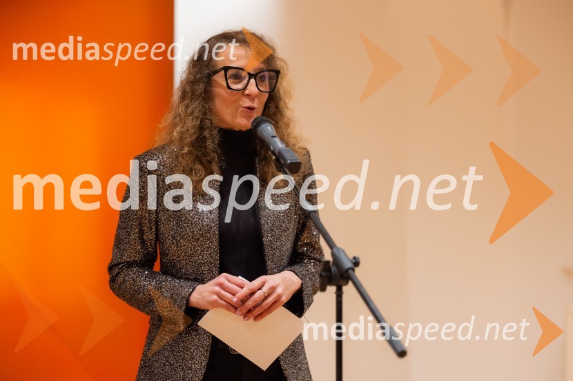  Polona Lovšin, vodja komunikacij, Riko d.o.o.Stanje stvari / State of Affairs, odprtje razstave v Galeriji Miklova hiša