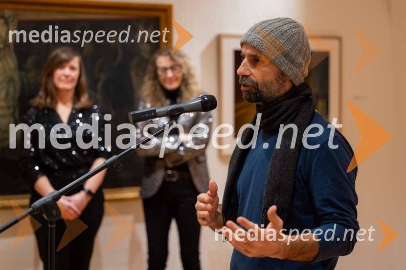  Miha Colner, kustosStanje stvari / State of Affairs, odprtje razstave v Galeriji Miklova hiša