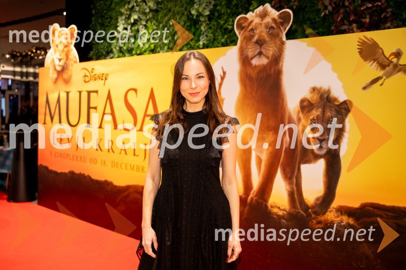  Manuela Brečko - Manuella, pevka, ManuEllaMufasa: Levji kralj, premiera v Cineplexx Ljubljana