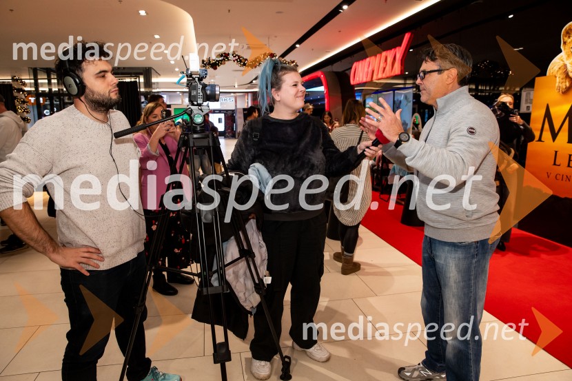  ... ;  Tanja Divac, novinarka;  Jernej Kuntner, igralecMufasa: Levji kralj, premiera v Cineplexx Ljubljana