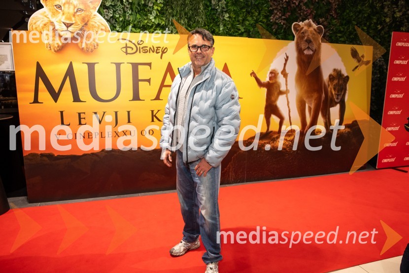  Jernej Kuntner, igralecMufasa: Levji kralj, premiera v Cineplexx Ljubljana