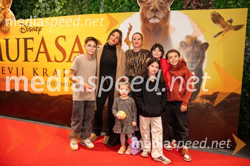  ... ;  Tjaša Perko, kaskaderka in blogerka;  ... ;  Nina Grilc, Femme fatale 2025;  ... ;  ... ;  ... Mufasa: Levji kralj, premiera v Cineplexx Ljubljana