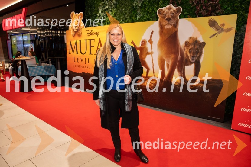  Špela Močnik, TV voditeljicaMufasa: Levji kralj, premiera v Cineplexx Ljubljana
