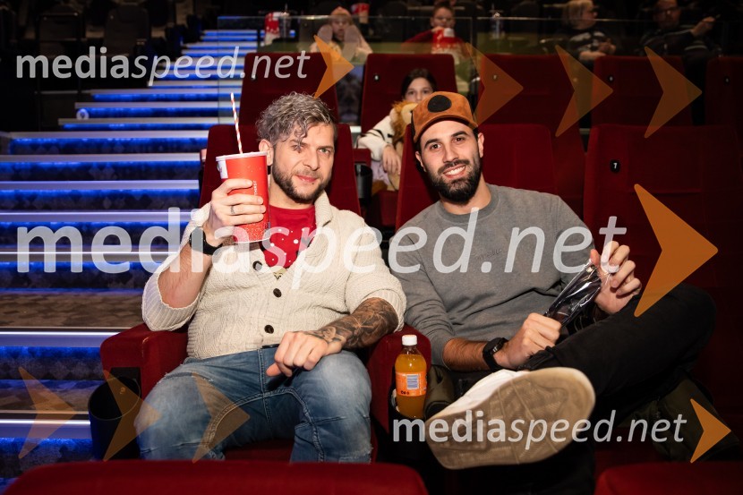  Klemen Bunderla, radijski voditelj, radio Aktual;  Luka ŠvigeljMufasa: Levji kralj, premiera v Cineplexx Ljubljana