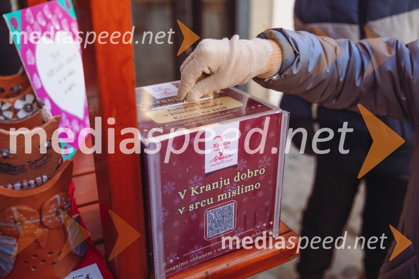 Dobrodelno kuhanje in bazar v Kranju