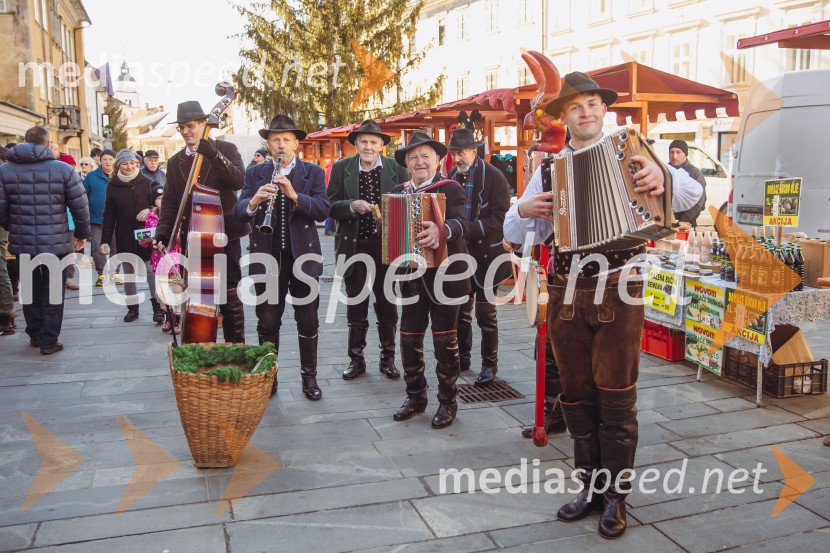 Dobrodelno kuhanje in bazar v Kranju