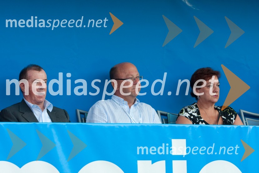 Boris Breskvar, teniška legenda, Franc Bizjak, član organizacijskega odbora turnirja in soproga MarjetaSlovenian open 2009, finale