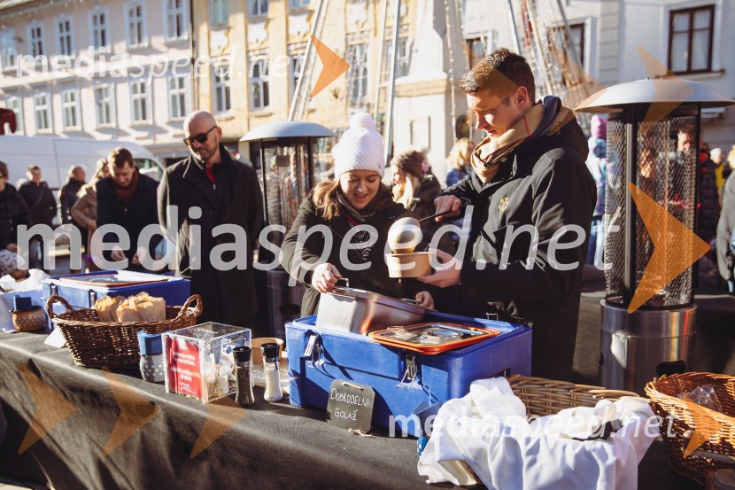  Manja Zorko, podžupanja, Mestna občina Kranj;  Janez Černe, podžupan Mestne občine KranjDobrodelno kuhanje in bazar v Kranju