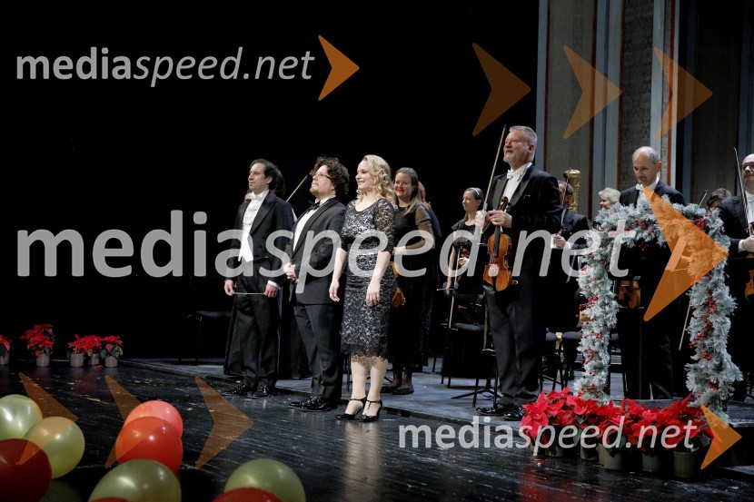  Simon Krečič, umetniški direktor Opere SNG Maribor;  Deniz Leone, tenor;  Sabina  Cvilak, operna pevkaBožično-novoletni koncert Simfoničega orkestra SNG Maribor