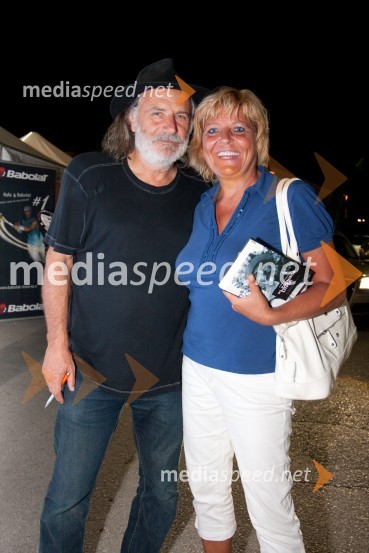 Rade Šerbedzija, igralec, pevec in Lada Tancer, predstojnica Urada za družbene dejavnostiSlovenian open 2009, finale