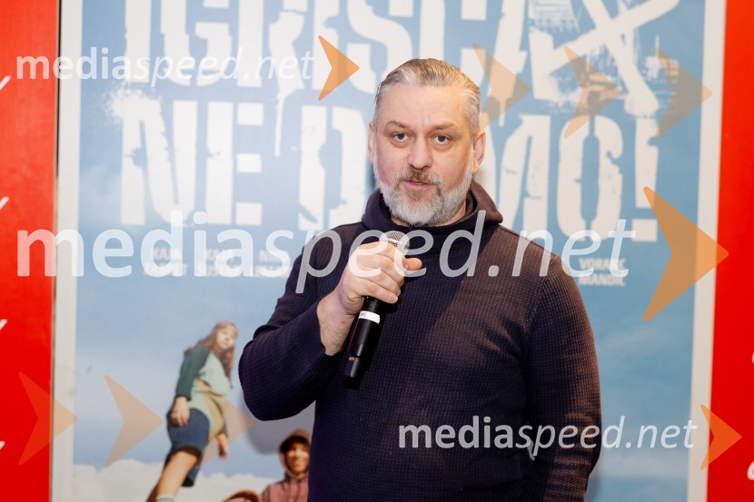  Klemen Dvornik, filmski in televizijski režiser ter predsednik NS DSRPodelitev Zlate role filmu Igrišča ne damo