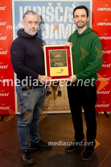  Klemen Dvornik, filmski in televizijski režiser ter predsednik NS DSR;  Luka Marčetić, igralec, režiser in scenaristPodelitev Zlate role filmu Igrišča ne damo