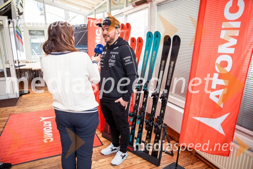  Miha Hrobat, alpski smučar“Pred 2025 druženje” z Miho Hrobatom ob zaključku leta in uvodu v novo sezono