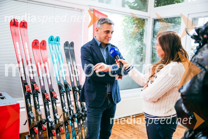  Aleksander  Vrtač, direktor, Avtohiša Vrtač Kranj;  ... “Pred 2025 druženje” z Miho Hrobatom ob zaključku leta in uvodu v novo sezono